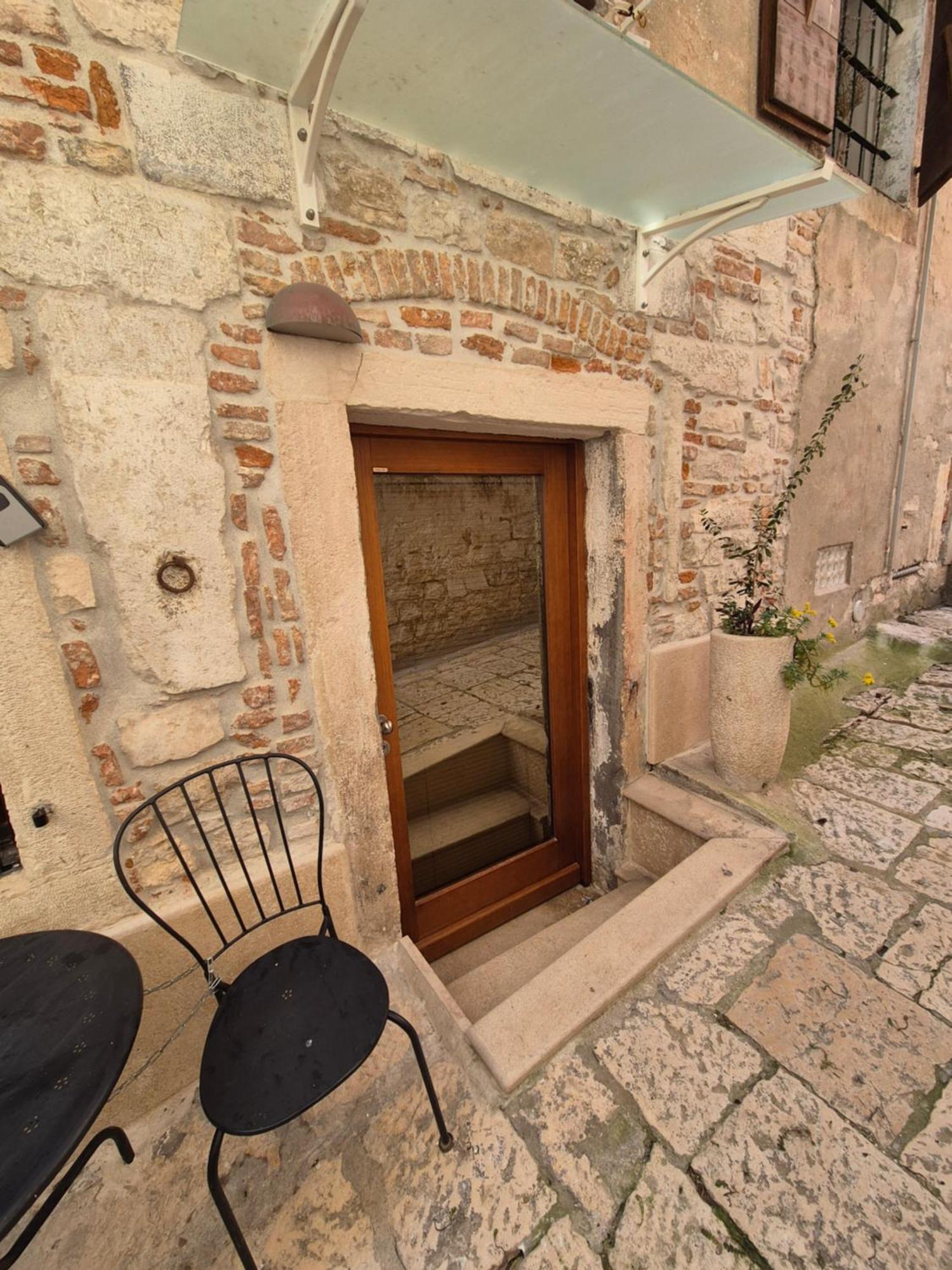 Studio Noellica Rovinj Exteriör bild